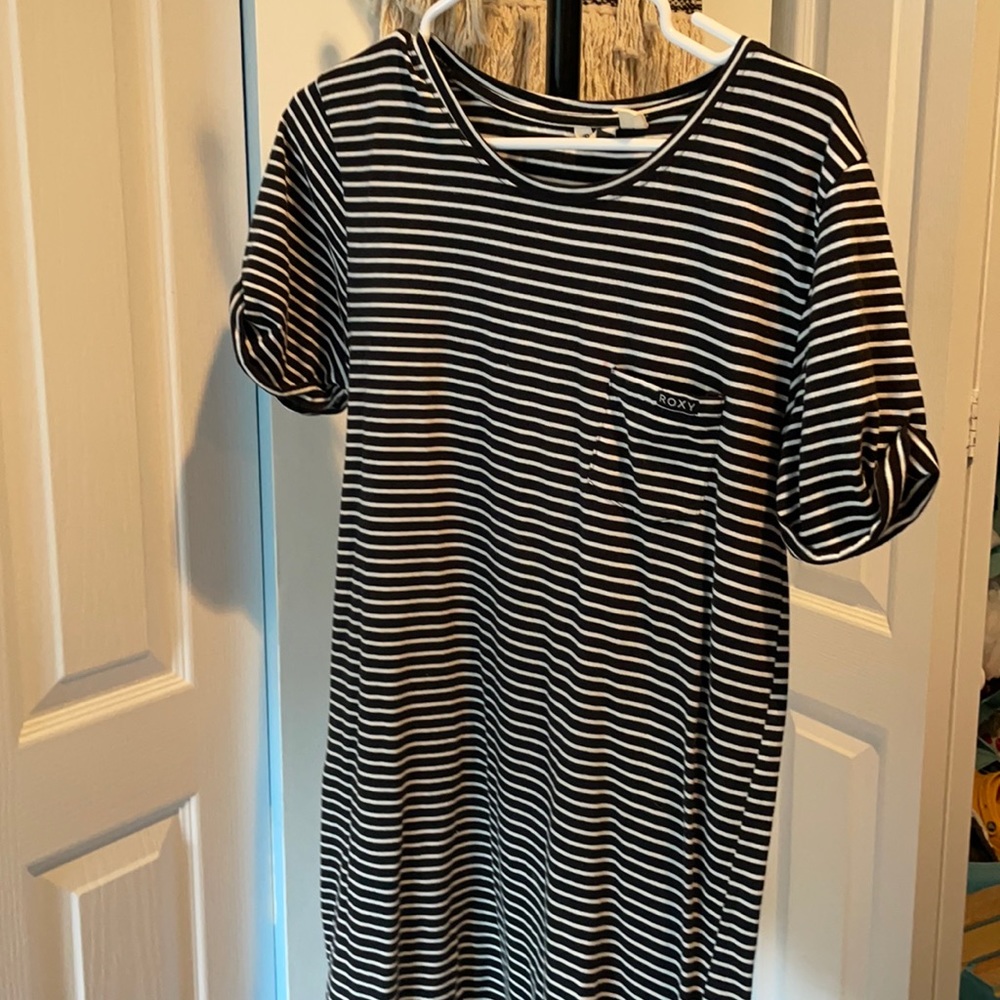 ROXY tee shirt striped dress size small